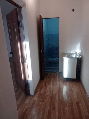 цена комнаты в общежитии: Срочно здается 1ком квартира.кухня.душ.туалет.холод.стирал.диван.стол — 7