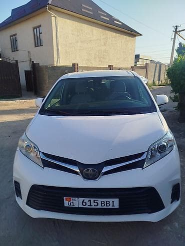 prius plus: Toyota Sienna: 2020 г., Минивэн — 1