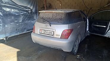 Toyota Ist: 2002 г., 1.5 л, Автомат, Бензин, Хэтчбэк