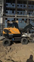 чехол на пассат б5: Экскаватор, Hyundai, 2023 г., Дөңгөлөктүү — 2