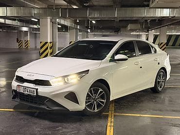 Kia Cerato: 2022 г., 1.6 л, Автомат, Бензин, Седан