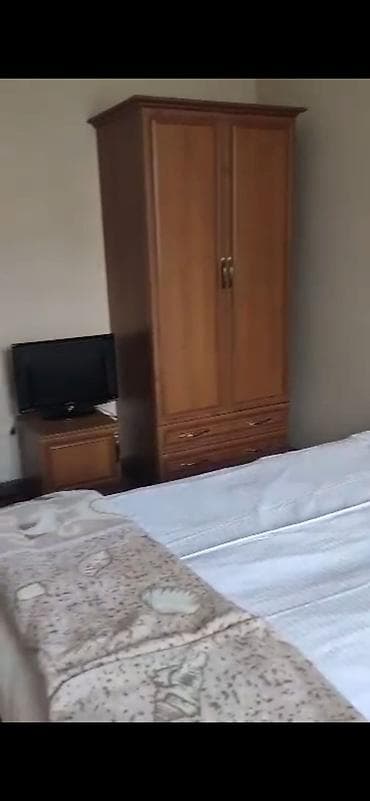 комод с зеркалом в спальню: Продается: кухонный модуль+ кровать+шкаф+межкомнатные двери ( Чолпон — 10