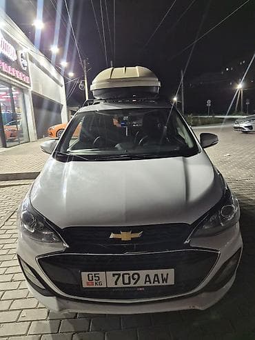 Chevrolet Spark: 2018 г., 1 л, Автомат, Бензин, Хэтчбэк