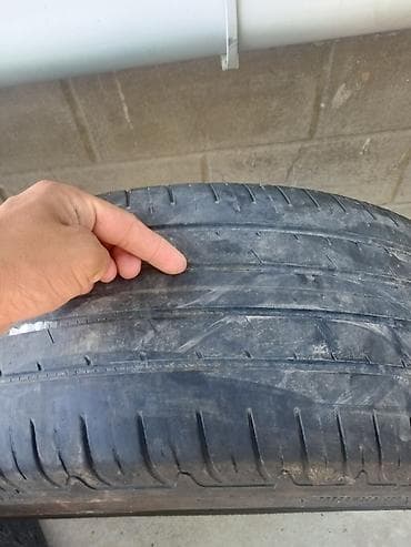 Комплект автомобильных шин, размер 235/60 R18. И 265/60R18 Состояние — 3