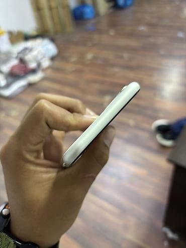 i3 9: IPhone 11, Белый — 6
