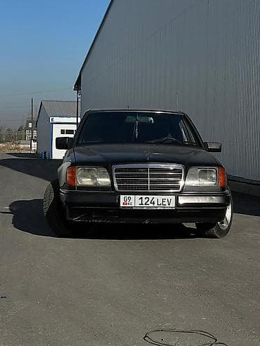 Продажа авто: Mercedes-Benz W124: 1993 г., 2.2 л, Механика, Бензин, Седан — 4