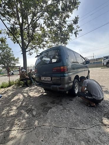 mitsubishi минивен: Mitsubishi Delica: 1995 г., 2.8 л, Автомат, Дизель, Минивэн — 4