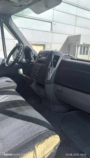 мерседес дубл кабина: Легкий грузовик, Mercedes-Benz — 5