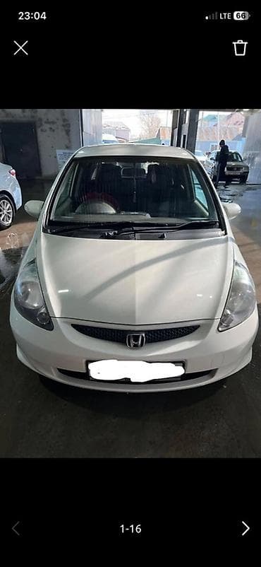 Honda Fit: 2005 г., 1.3 л, Автомат, Бензин