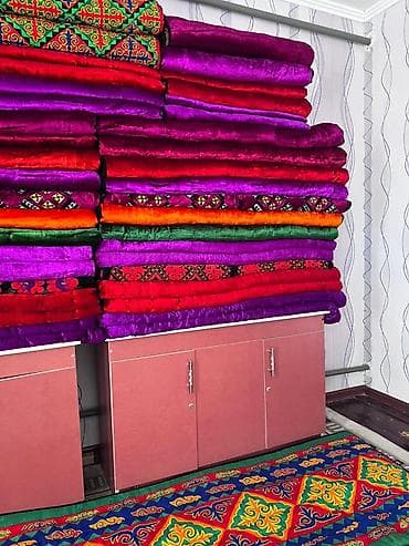 смарт часы оригинал: Тумба для вещей и одежды, Б/у, Без зеркала, Дерево, Самовывоз, цвет - Красный — 4