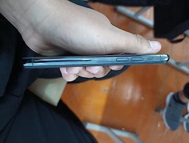 mi note 11 pro: IPhone 11 Pro, Matte Midnight Green — 4