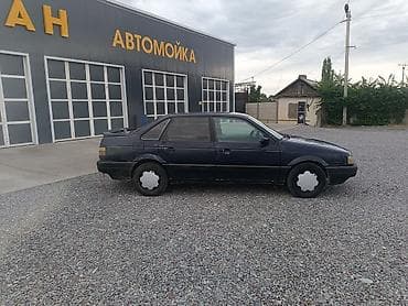 Volkswagen Vento: 1990 г., 1.8 л, Кол менен иштөөчү, Седан — 1