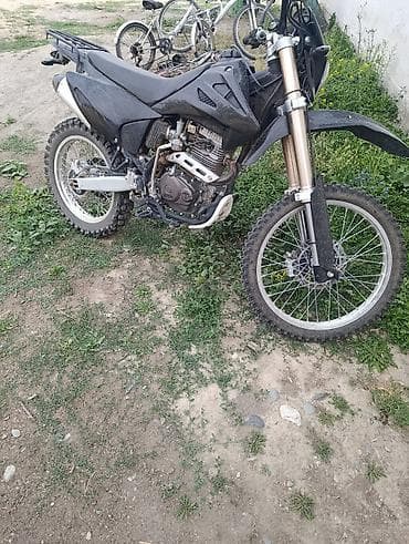 квадроцикл бензиновый: Эндуро Взрослый,пробег 700 км,все работает,покрышки новые,никаких — 1