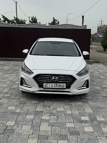не битая не крашенная радной краске один хозяин: Hyundai Sonata: 2017 г., 2 л, Автомат, Газ, Седан — 1