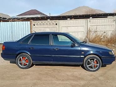 авто лейлек: Volkswagen Passat: 1994 г., Кол менен иштөөчү, Бензин, Седан — 2