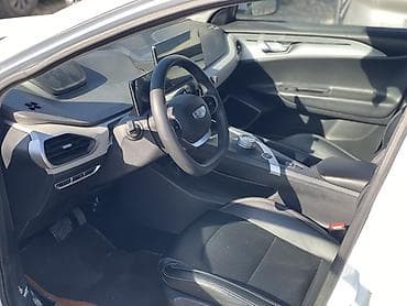 авто электромобиль: GAC Aion Y Plus — полностью электрический кроссовер. Кузов и дизайн — 9