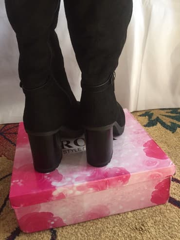 сапоги из натурального меха и кожи: Продам женские зимние замшовые новые сапоги 37,5 размера, хорошая — 2