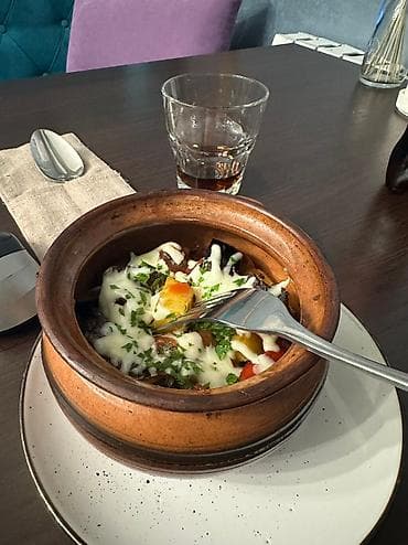 уборка дома ош: Нужна помощница по дому на 2 часа в день . Оплата за час 500 сом — 1