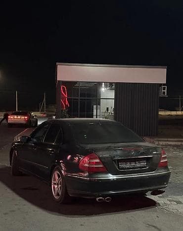 Mercedes-Benz E-Class: 2003 г., 3.2 л, Автомат, Бензин, Седан