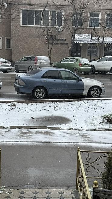 lexus js: Lexus IS: 2004 г., 2 л, Автомат, Газ, Седан — 4