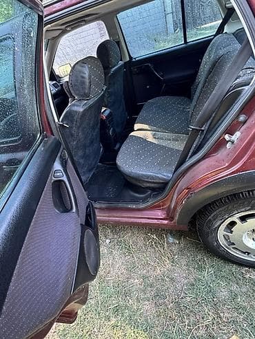 Продажа авто: Volkswagen Vento: 1993 г., 1.8 л, Механика, Бензин, Седан — 8