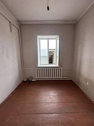дома киргизия 1: 📍 В Сокулуке в районе Церкви от трассы 200 метров, продаётся дом на — 5