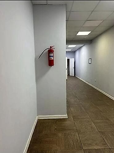 ЦУМ Сдается офисное помещение в бизнес-центре. Площадь: 37м2 Этаж