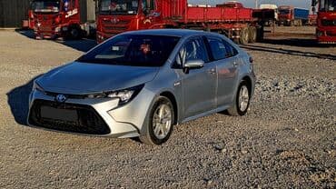 tayota runx: Toyota Corolla: 2020 г., 1.8 л, Вариатор, Гибрид, Седан — 2