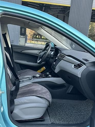 Roewe: Roewe i5: 2021 г., Электромобиль, Универсал — 10