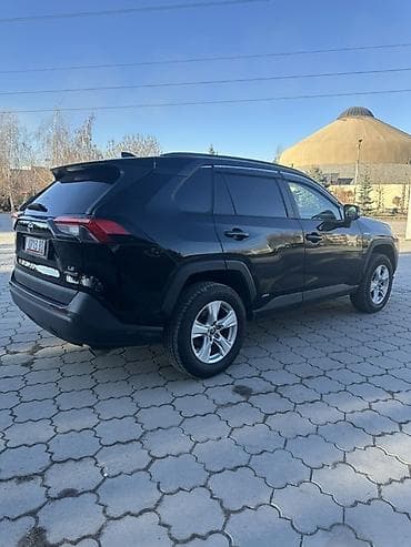 зеркала на е34: Toyota RAV4: 2021 г., 2.5 л, Автомат, Гибрид, Кроссовер — 1