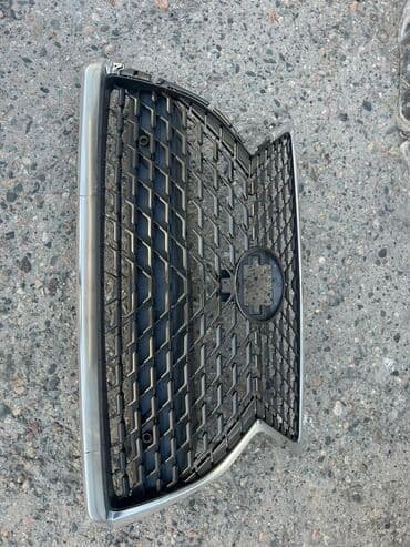 Кузовные детали: Решетка радиатора Lexus Оригинал — 2