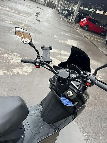 макси бу: Макси-скутер 150 куб. см, Бензин, Б/у — 3