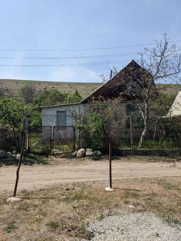 продаю дом бишкек сокулук: Дача, 40 м², 4 комнаты, Собственник — 8