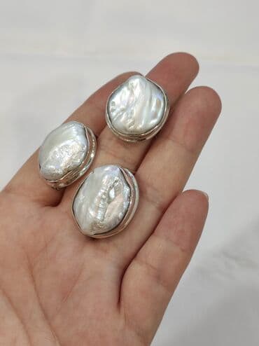 свадебные платья от производителя: Серебряный комплект Жемчуг Жемчуг не обработаны Размеры имеются — 2