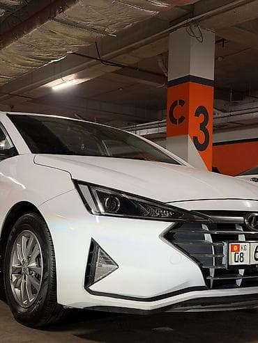 авто 99: Hyundai Elantra: 2019 г., 1.6 л, Автомат, Газ, Седан — 4