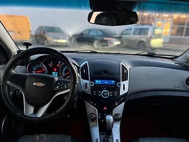 Продажа авто: Chevrolet Cruze: 2014 г., 1.6 л, Автомат, Бензин, Хэтчбэк — 4
