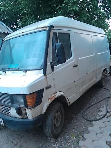 e500 124: Mercedes-Benz : 1991 г., 2.3 л, Дизель, Бус — 1