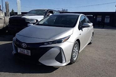step 2: Toyota Prius: 2019 г., 1.8 л, Автомат, Гибрид, Седан — 3