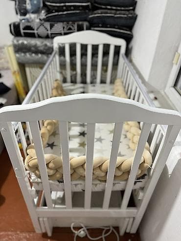 used bed: Детская односпальная кровать, Б/у, Для девочки, Для мальчика, С бортиком, С матрасом, МДФ — 3