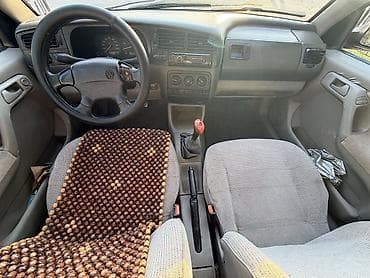два авто: Volkswagen Golf Variant: 1996 г., 1.8 л, Механика, Бензин, Универсал — 4