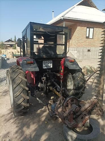 водная помпа: Трактор с навесным оборудованием - Модель: Дунфэн DF-404 (40 л.с. — 2