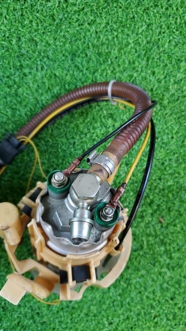 n62: Насос топливный электрический BMW 7 E65 8 | БМВ 7 Е65 8; КПП автомат — 2