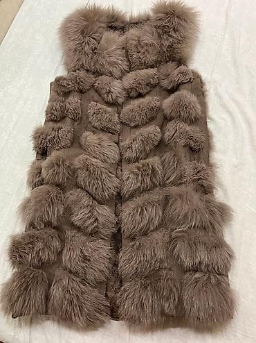 Үй жана уктоо үчүн кийимдер: Продаю жилетку натуральный мех, состояние как на фото, нужно ушить — 1
