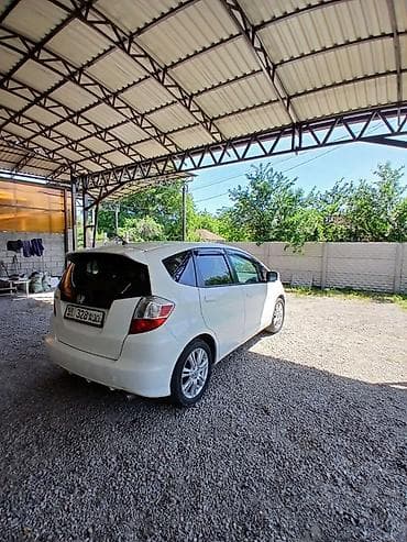fit 2012: Honda Fit: 2010 г., 1.5 л, Автомат, Бензин, Хэтчбэк — 2