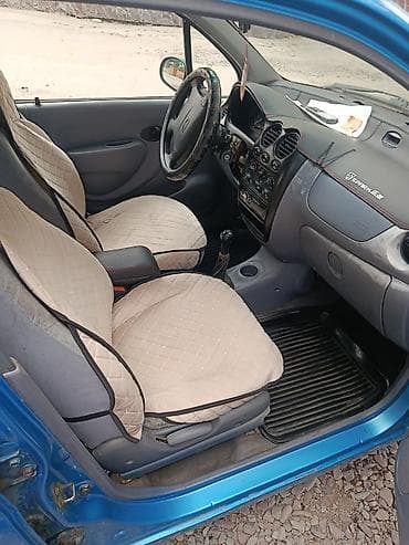 Унаа сатуу: Daewoo Matiz: 2000 г., 0.8 л, Кол менен иштөөчү, Бензин, Хетчбек — 3