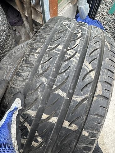 dodge chellenger: Шины Pirelli P Zero Nero - Размер: 235/45 ZR17 - Индекс — 3