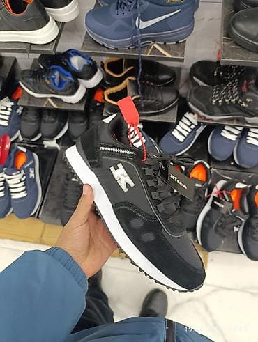 pull and beer: Мужские кроссовки, 41, 44, 40, Nike, Новый, цвет - Черный, Бесплатная доставка — 10