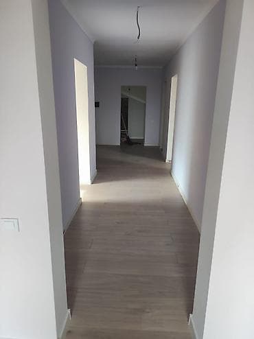 без хозяев: Арендага эки этаждуу үй берилет узак мөөнөткө. Биринчи этажда 6 — 8