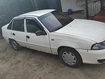 e50 amg: Daewoo Nexia: 2010 г., Бензин, Седан — 2