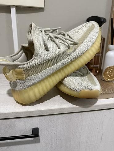 nike react: Кроссовки в стиле Yeezy Boost 350 V2, цвет светло‑бежевый/кремовый — 1